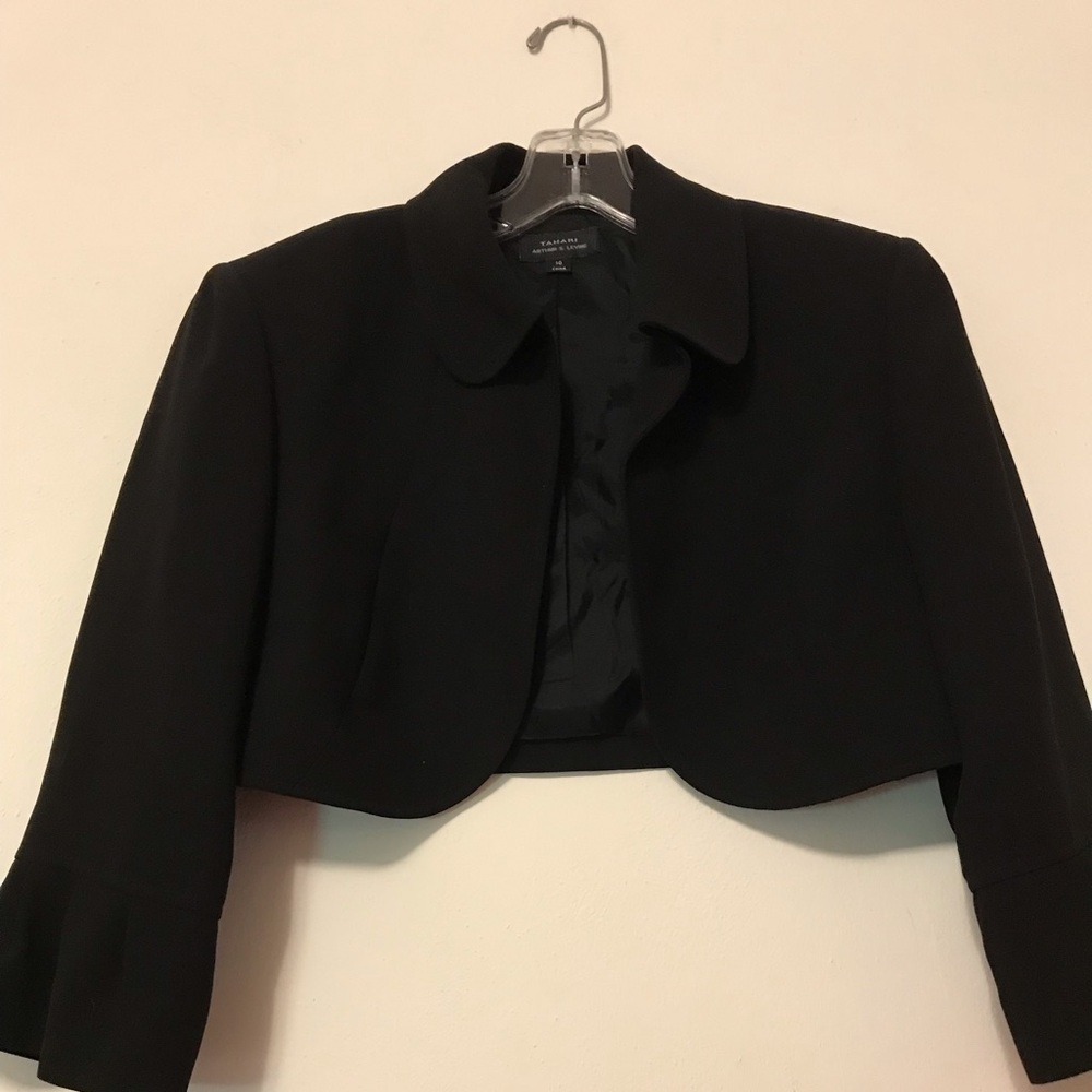 Stylish Black Jacket - image 1